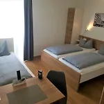 Hotel Easy Sleep 3*